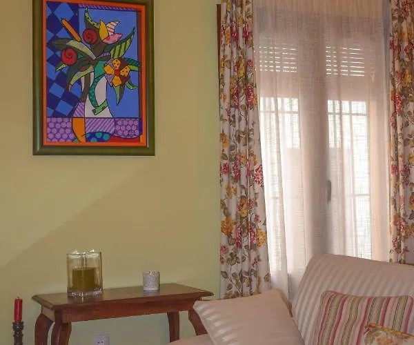 Casa Blancaflor Apartment Penaflor